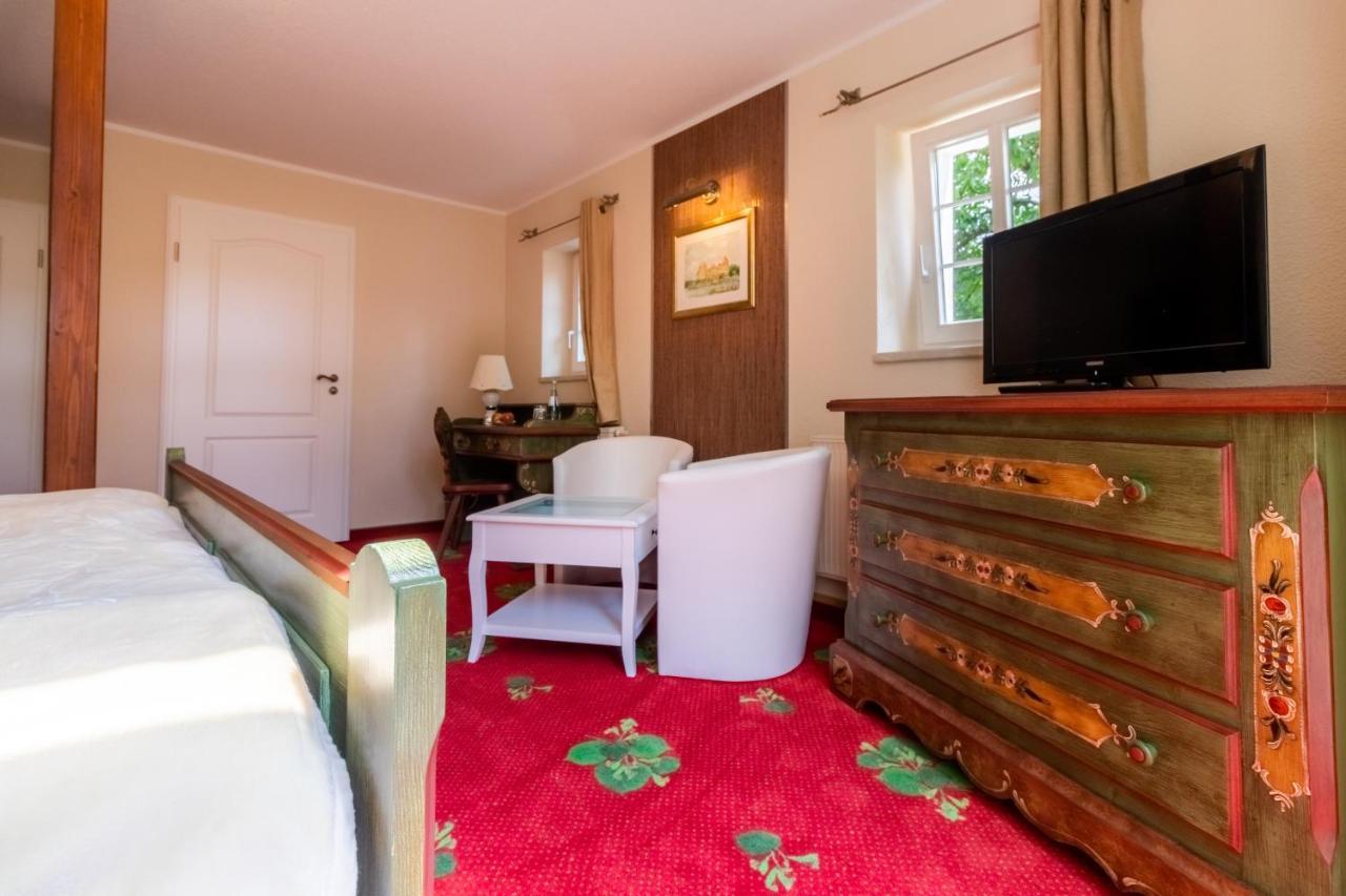 Romantik Hotel Zum Lindengarten 쿠로르트존스도르프 외부 사진
