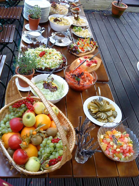 Romantik Hotel Zum Lindengarten 쿠로르트존스도르프 외부 사진