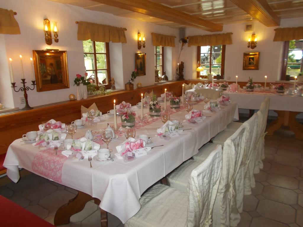 Romantik Hotel Zum Lindengarten 쿠로르트존스도르프 외부 사진